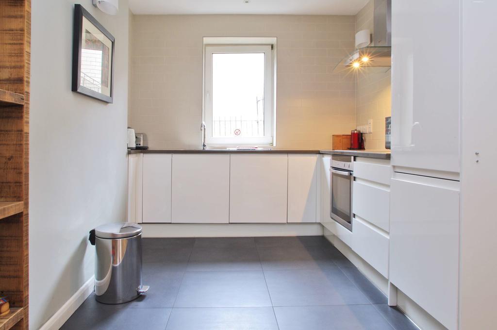 Comfortable Waterloo Home Near Thames ลอนดอน ภายนอก รูปภาพ